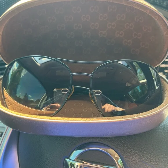 Gucci | Accessories | Gucci Black Aviator Sunglasses With 